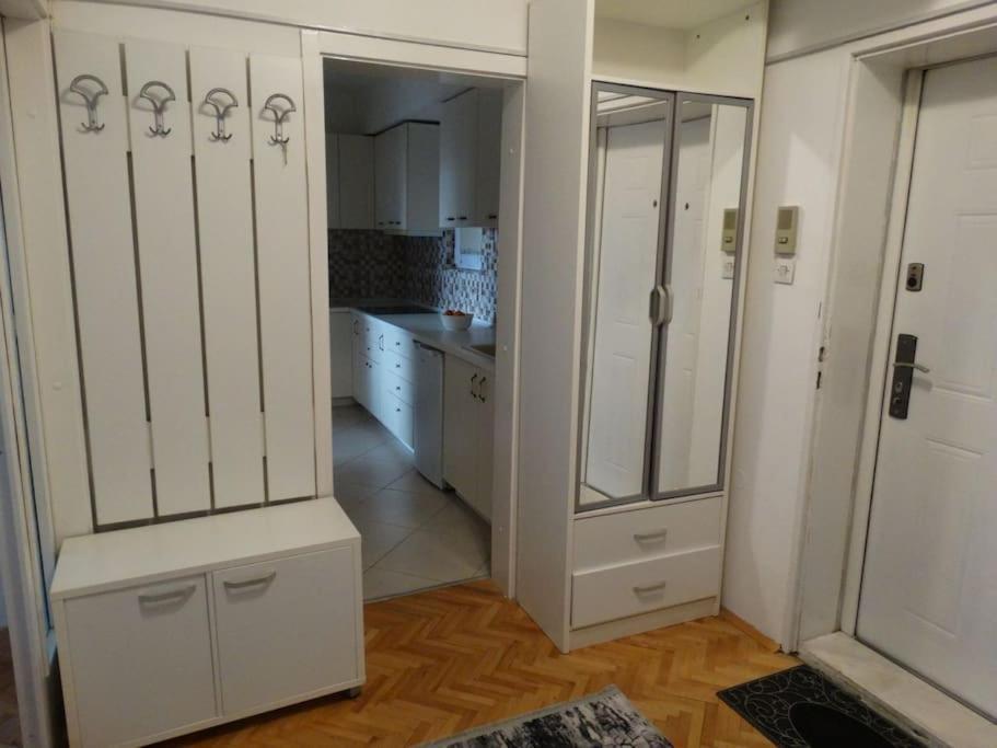 סקופיה Miro'S Place מראה חיצוני תמונה